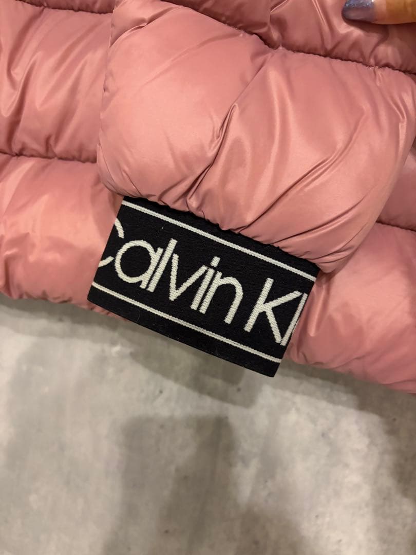   フード付きピンクダウンジャケット　Sサイズ