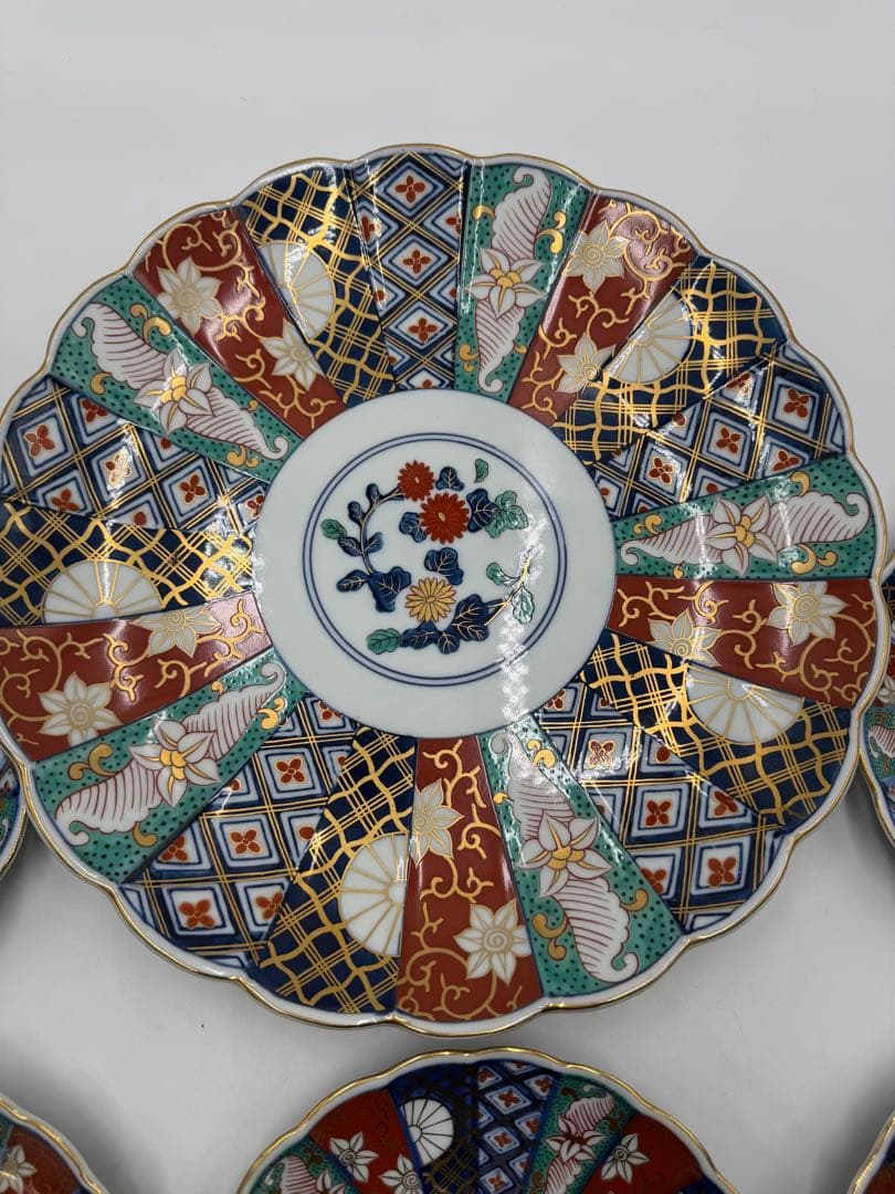 有田焼　極彩古伊万里　和皿揃い　銘々皿　5枚　大皿 1枚　金彩　菊割