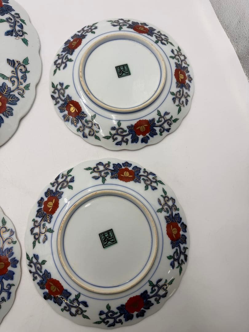 有田焼　極彩古伊万里　和皿揃い　銘々皿　5枚　大皿 1枚　金彩　菊割