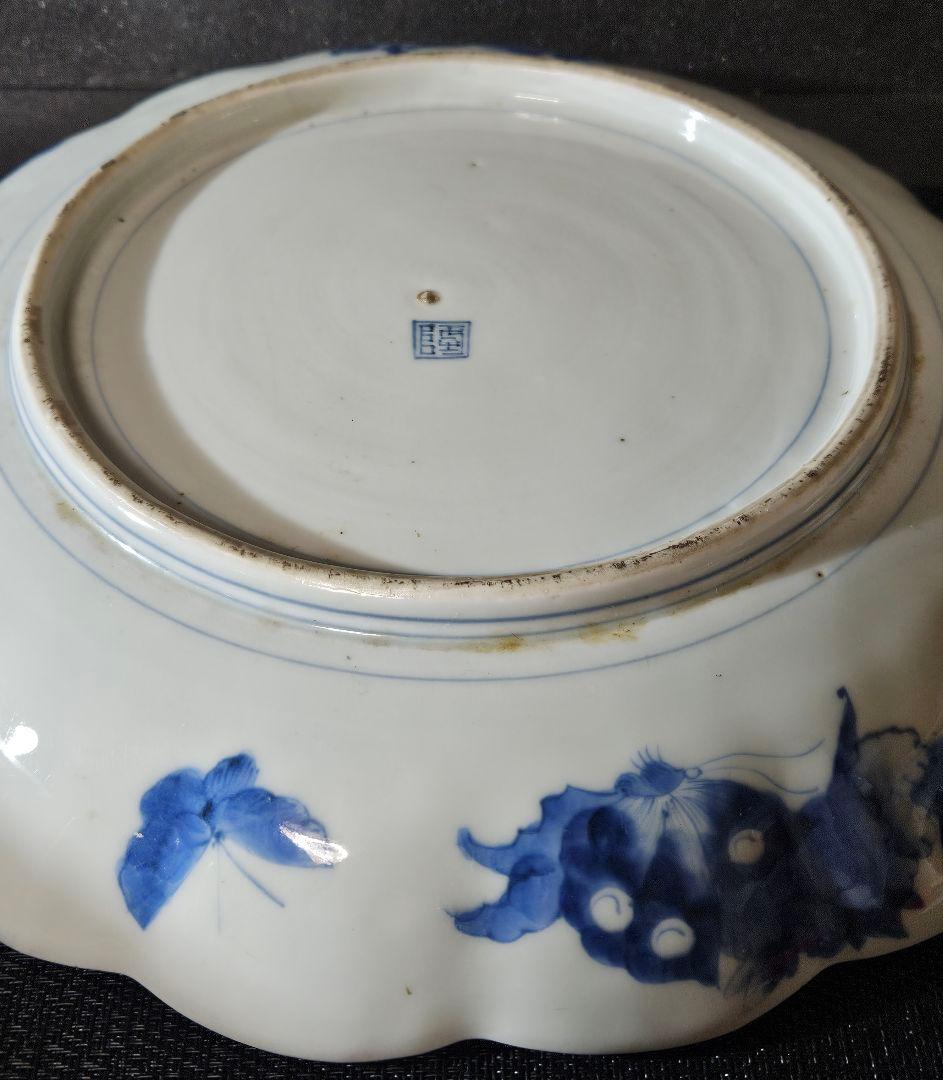 【上作品❗】江戸時代後期　古伊万里　染付　菖蒲に11蝶々図　輪花33.3cm大皿