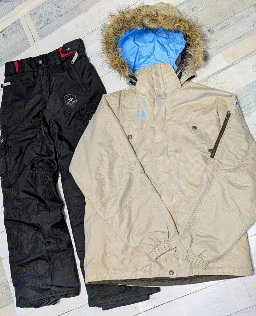 ミスフェニックス　レディース　スノボードスノボースキーウェア　サイズM