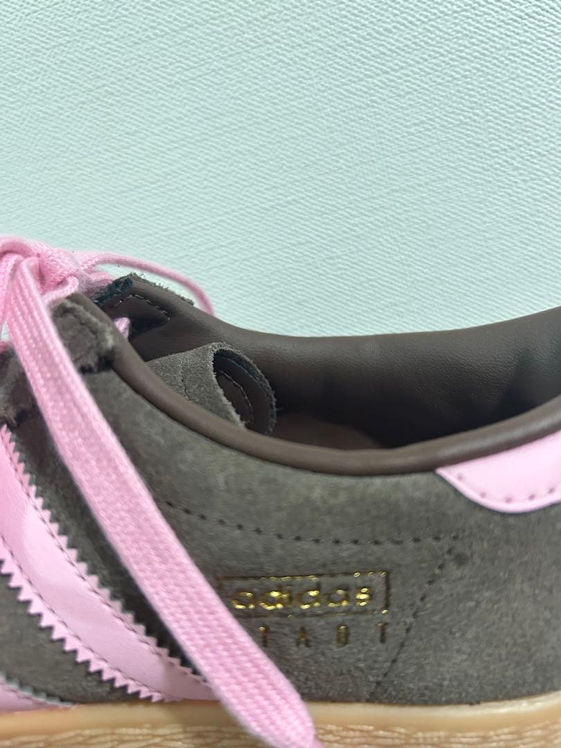 adidas ブラウン ピンク スニーカー 24cm