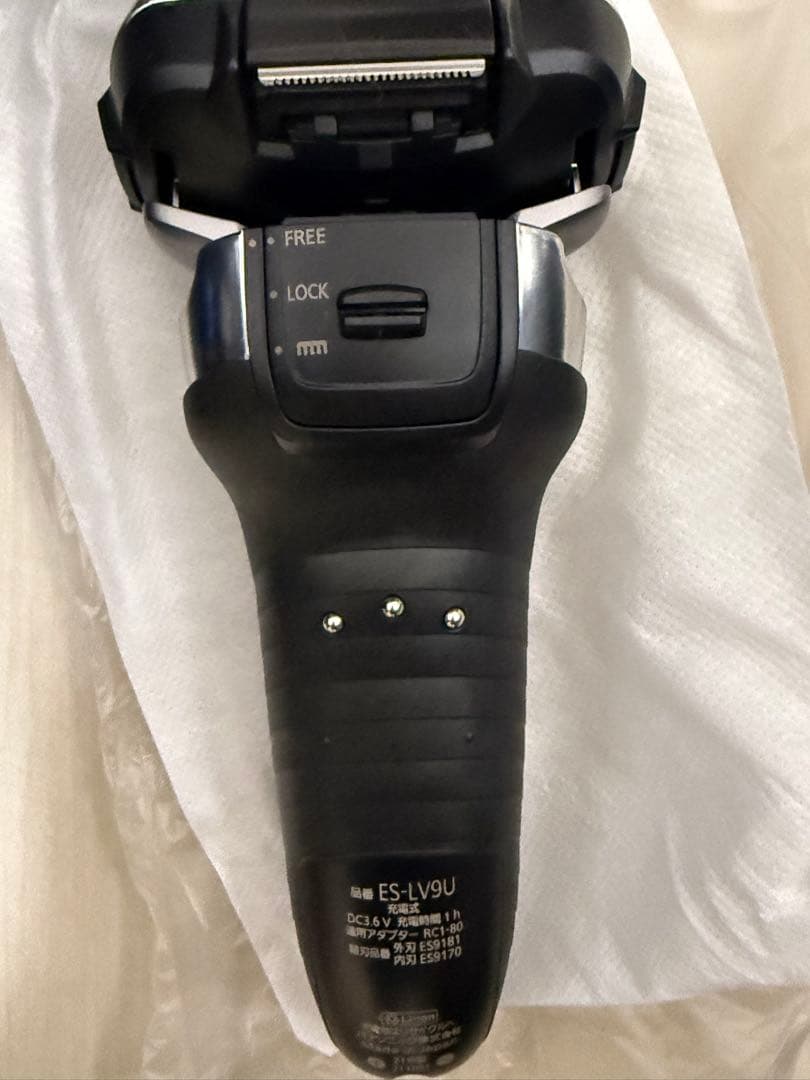 【新品未使用】Panasonic ラムダッシュ 5枚刃 ES-LV9U