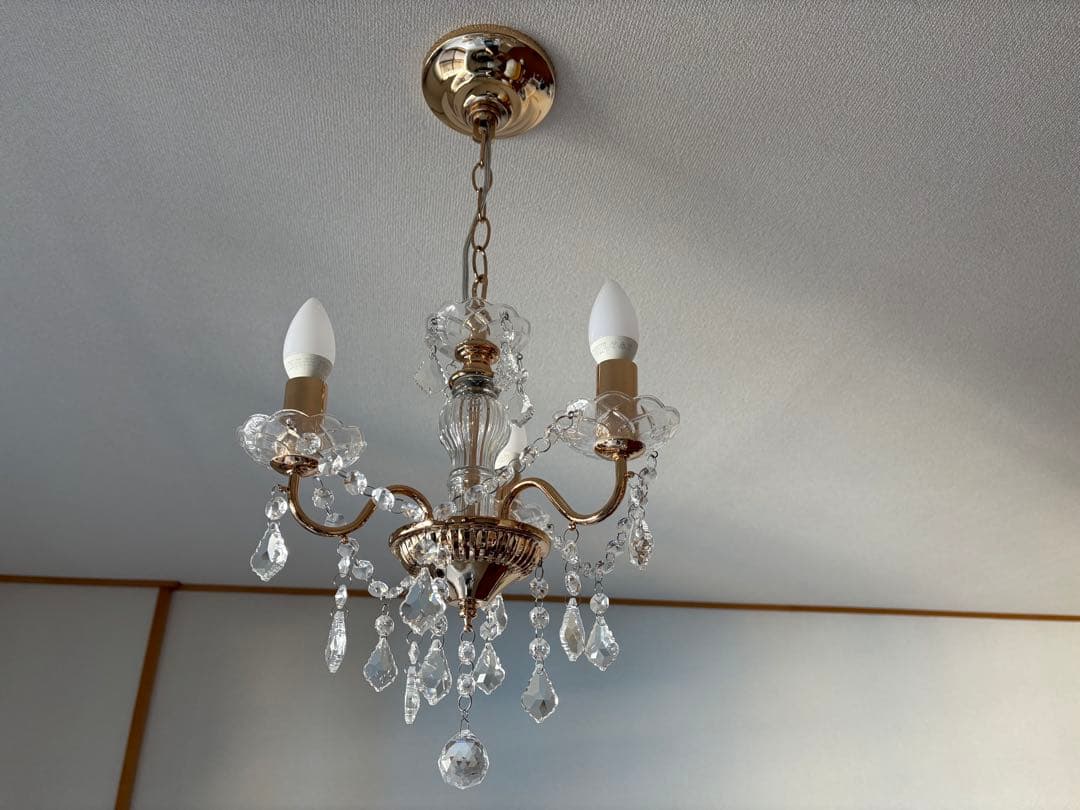 美品！送料無料★おしゃれな3灯シャンデリア　LED電球付き