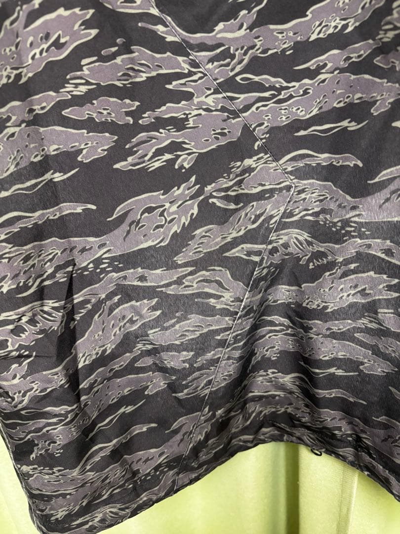 VOLCOM タイガーカモフラージュ　ジャケット