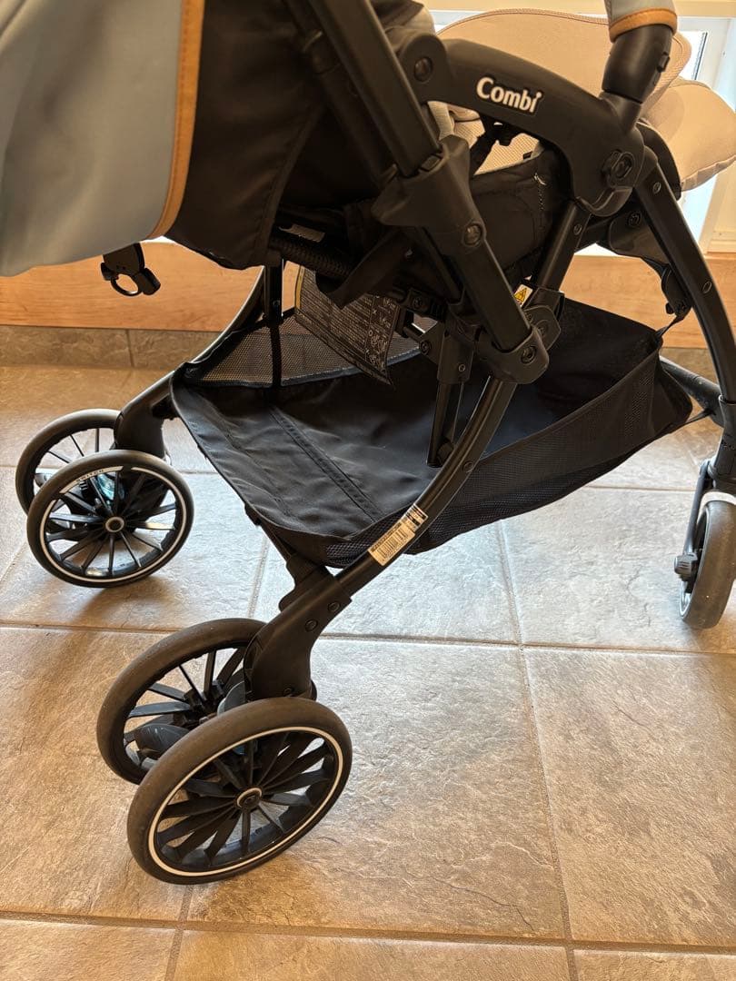 【美品】コンビ スゴカルSwitch plus エッグショック ロッタ AN