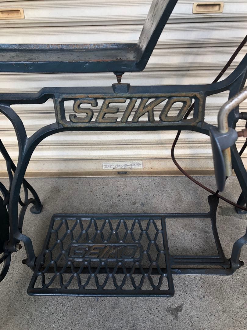 SEIKO 鋳物台　アンティーク　オブジェ　セイコー　ミシン鉄脚