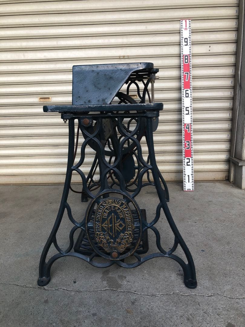 SEIKO 鋳物台　アンティーク　オブジェ　セイコー　ミシン鉄脚