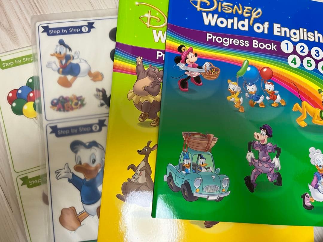 【美品】最新版メインプログラム　Blu-ray　DWE ディズニー英語システム