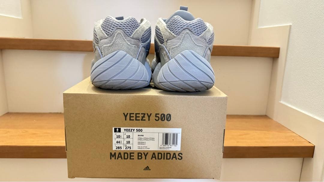 【セール中】adidas YEEZY 500 \"Stone Salt\"