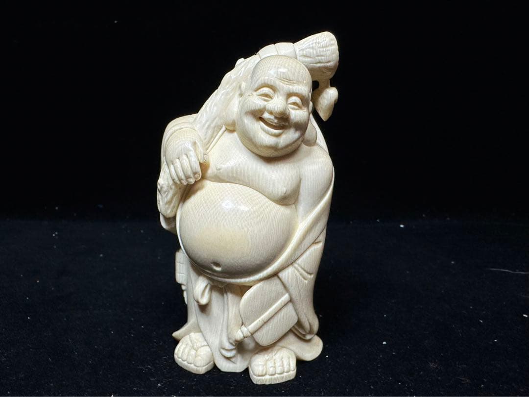 置物　アンティーク　天然素材　仏像　彫刻 古美術品　細密細工　骨董コレクション