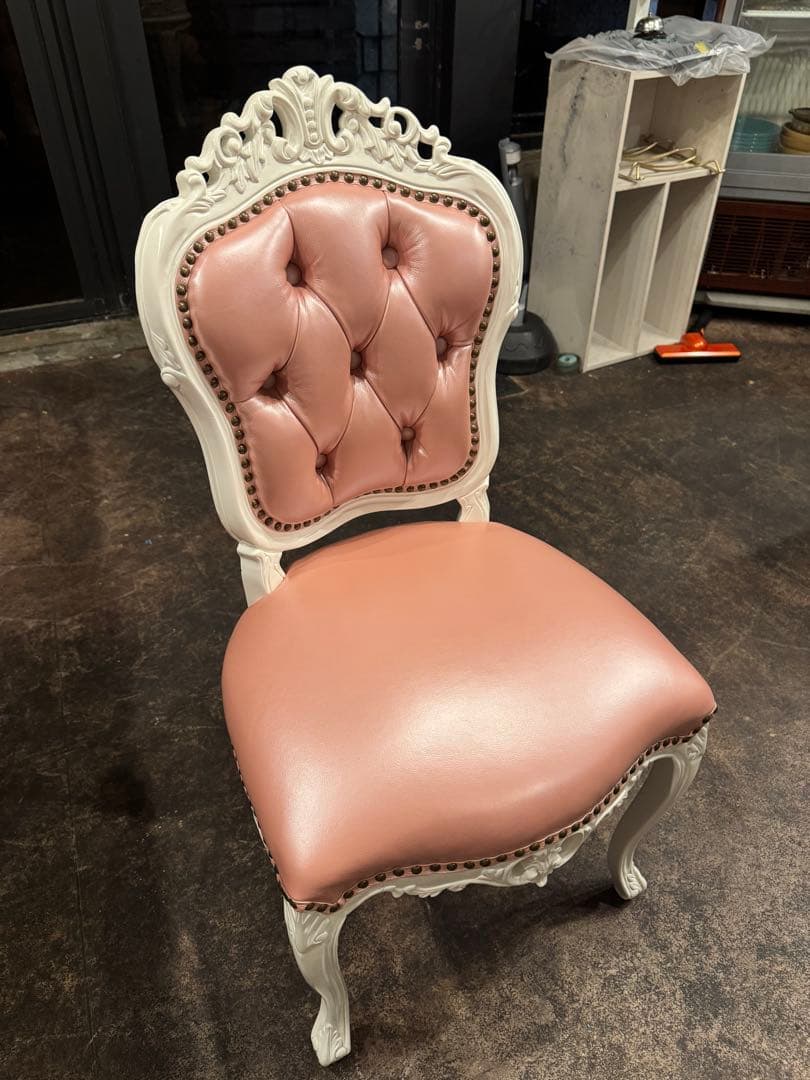 クラシックスタイル ピンク チェア 定価7万円