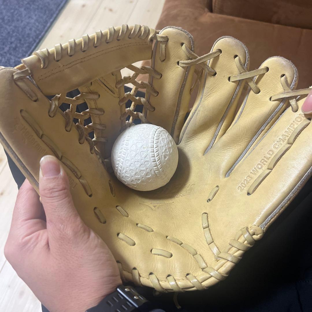 Mizuno Global Elite 軟式グローブ ベージュ