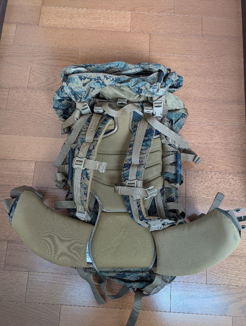 米軍払下げアサルトバック