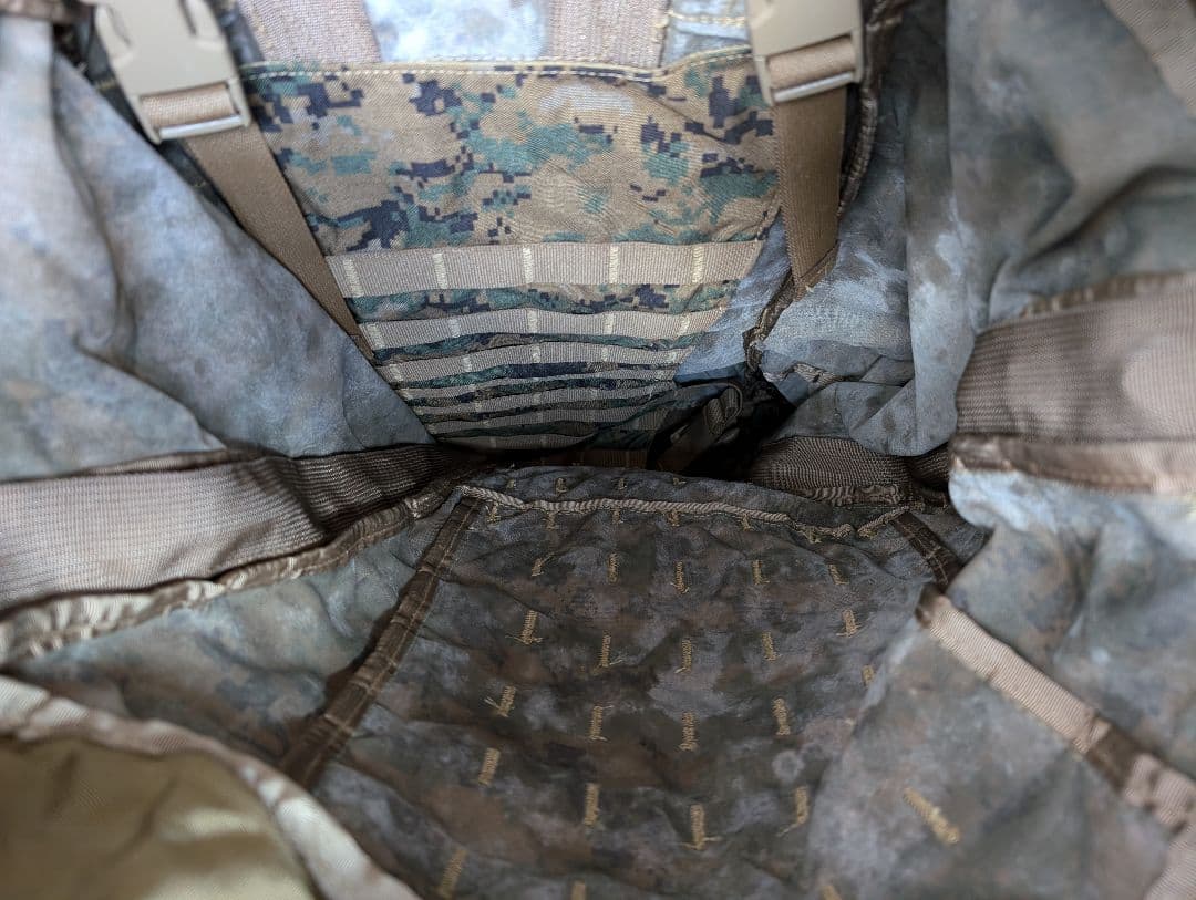 米軍払下げアサルトバック