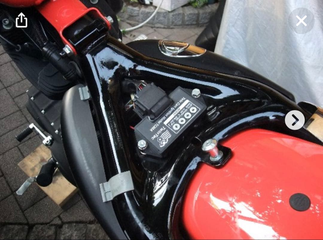 スポーツスター　シート　ソロ　ラペラ LF006 ベアボーンズ　美品