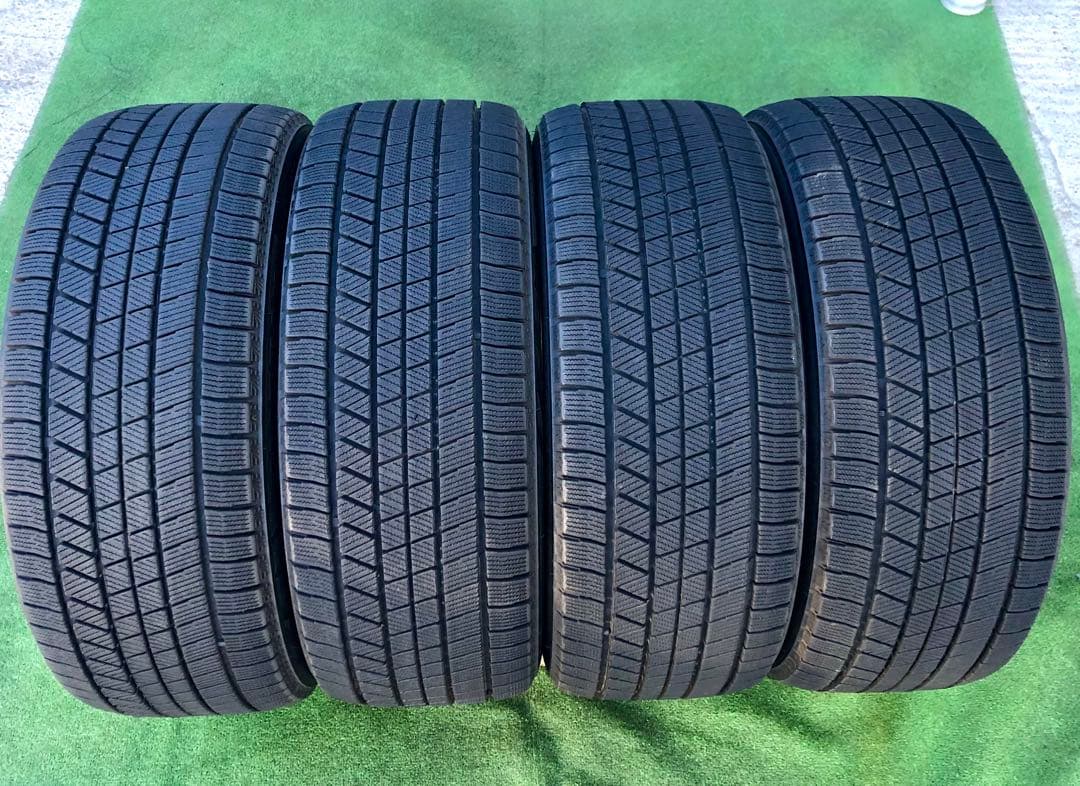 タイヤ・ホイール 245/45 R18 BRIDGESTONE BLIZZAK VRX 3