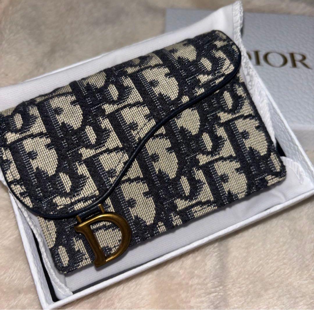 DIOR二つ折り財布