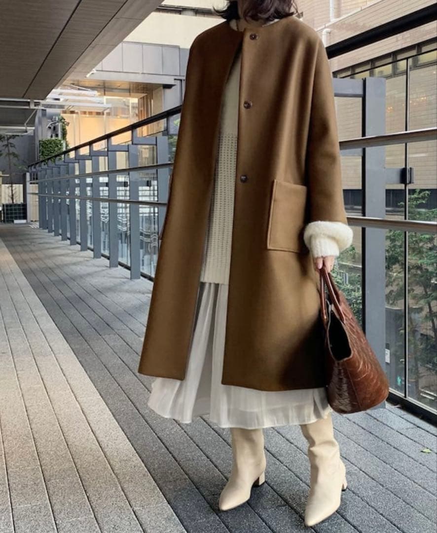 ノーカラーコート