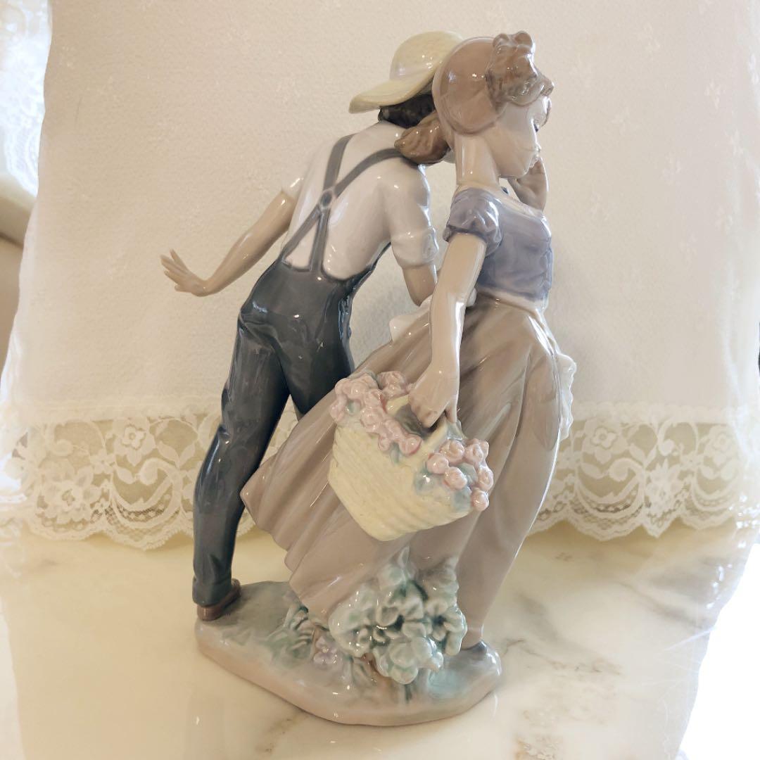 リヤドロ磁器人形5292☆Love In B loom恋の花が咲く【絶版】美品