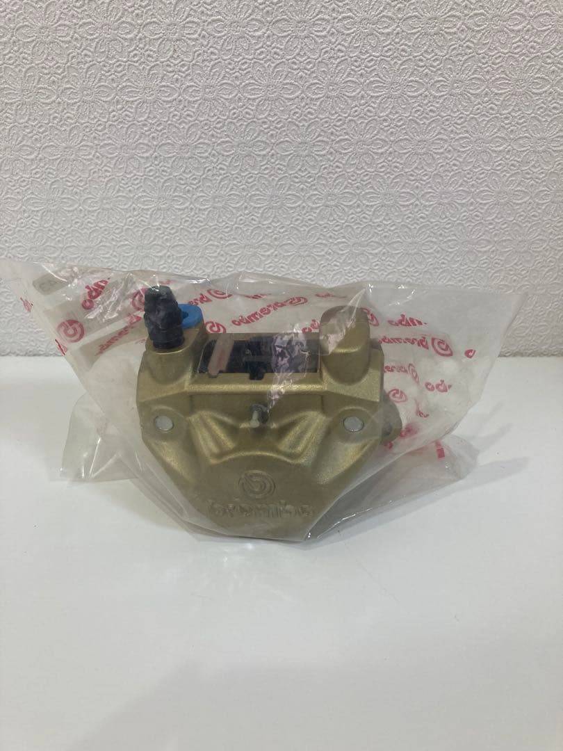 ブレンボ 2ピストンキャリパー φ32 GLD 旧車