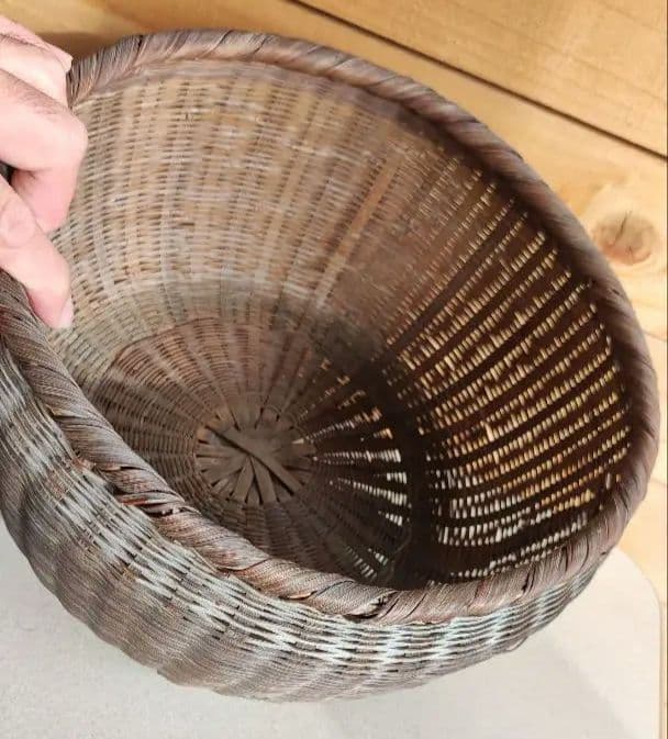 丸っとした竹細工のかご　骨董