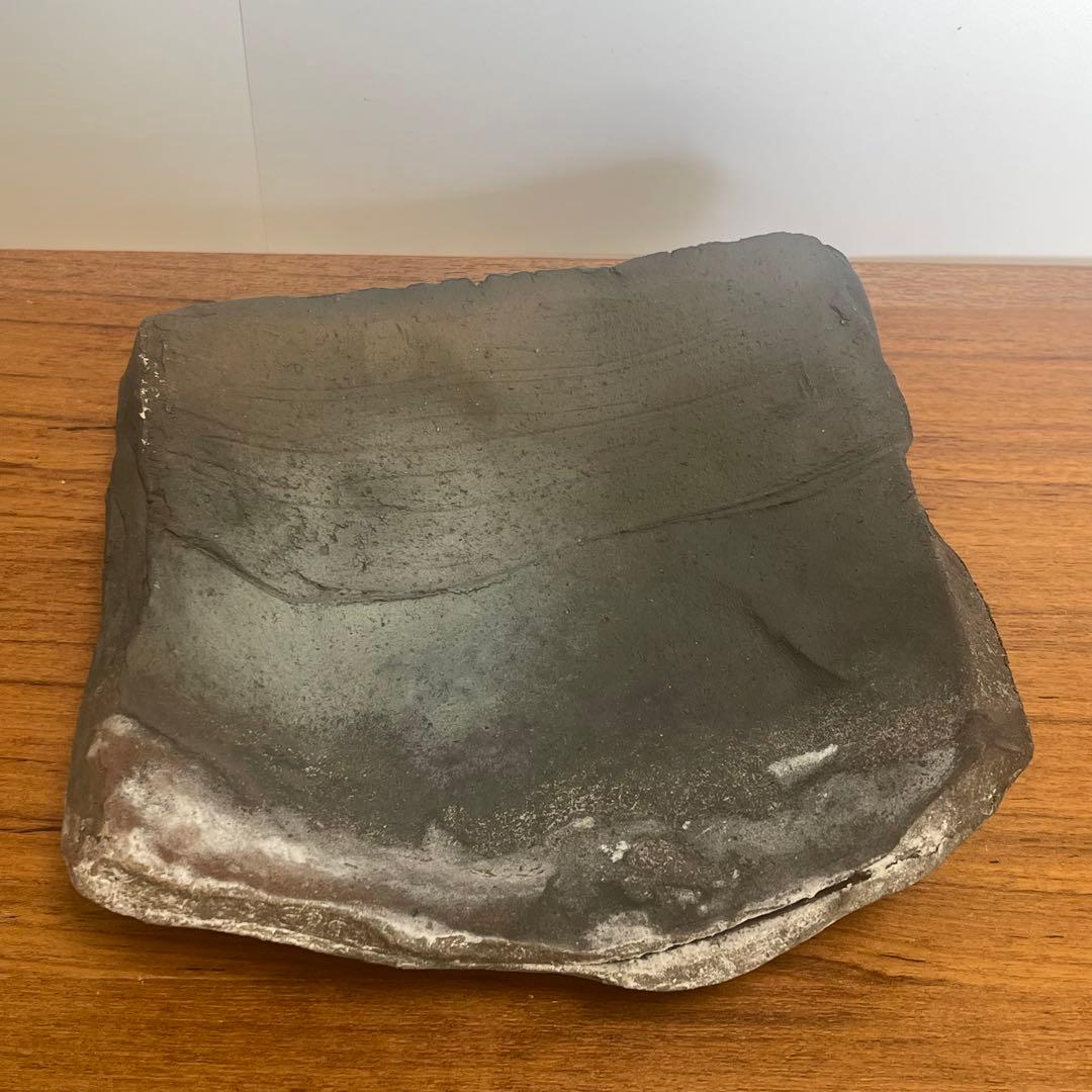 作家もの　真木孝成作　黒窯変角皿