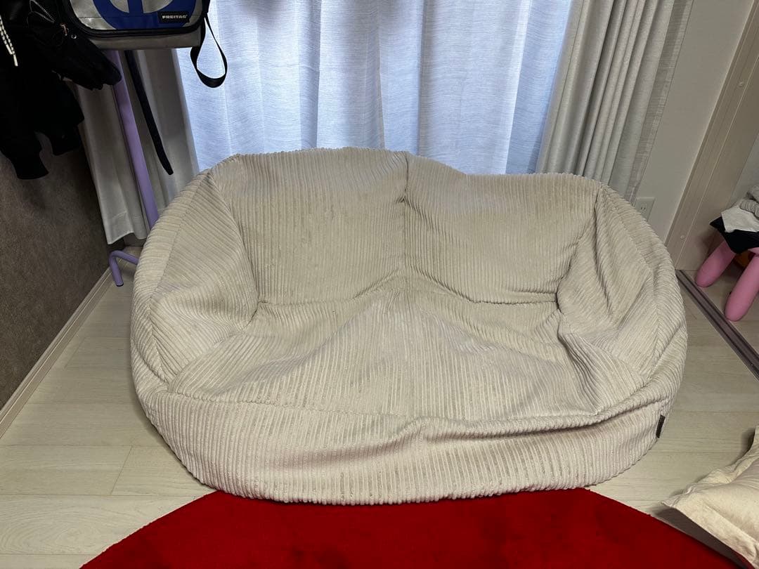 [lounge pug japan]ラウンジパグ公式　クリーム色 ビーズソファ