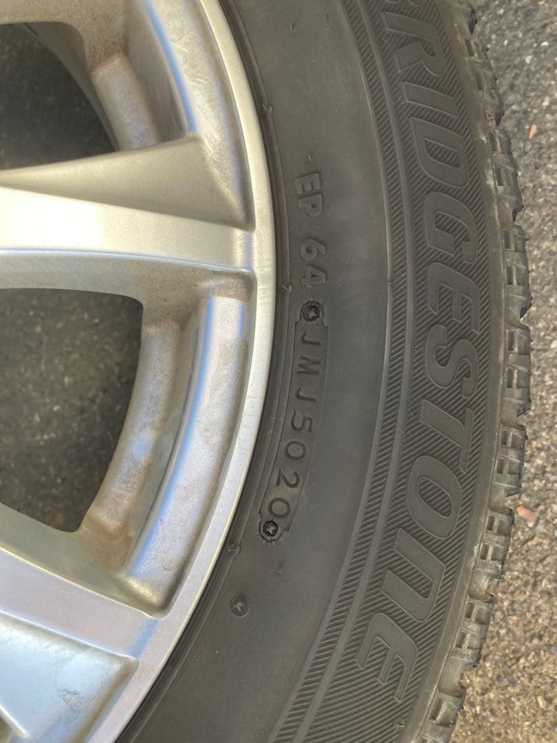 ブリザック VRX 15インチスタッドレスタイヤ4本セット送料込み