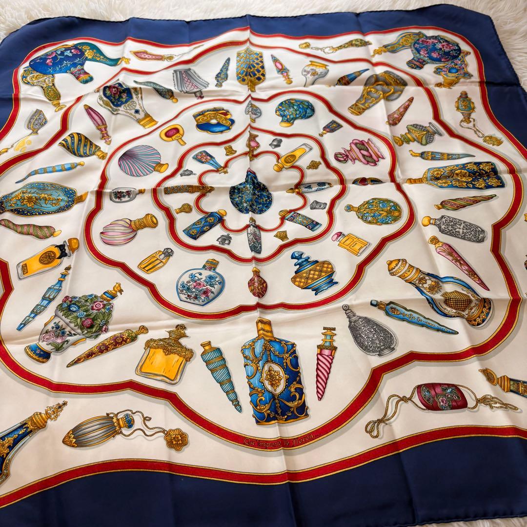 美品♡ HERMES/エルメス カレ90 香水瓶 シルク スカーフ