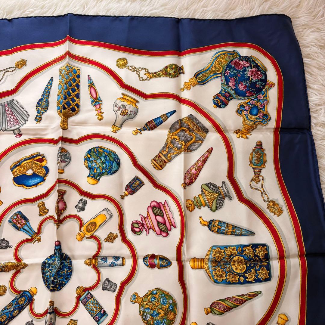 美品♡ HERMES/エルメス カレ90 香水瓶 シルク スカーフ