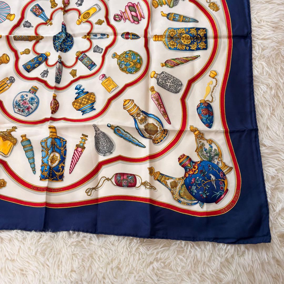 美品♡ HERMES/エルメス カレ90 香水瓶 シルク スカーフ