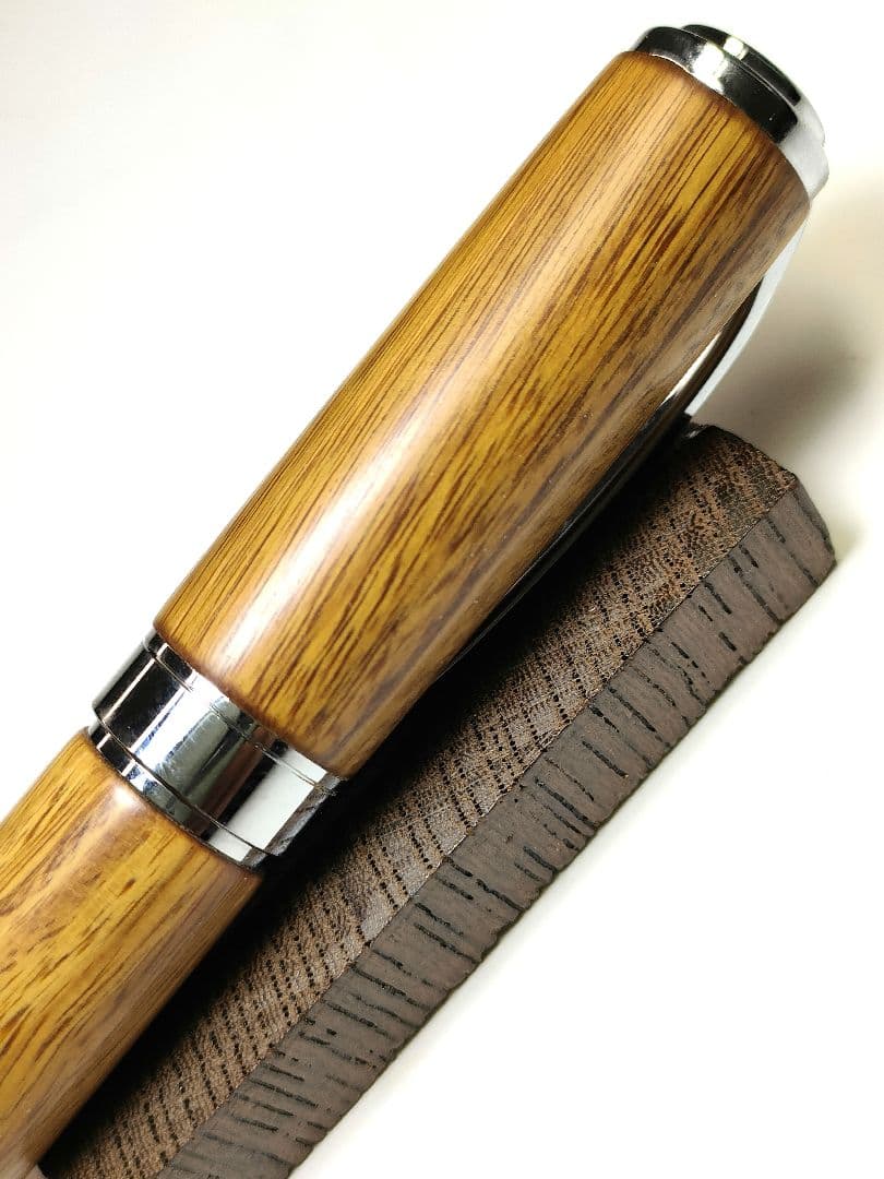 世界で一番硬い木【リグナムバイタ】グラデュエイト万年筆