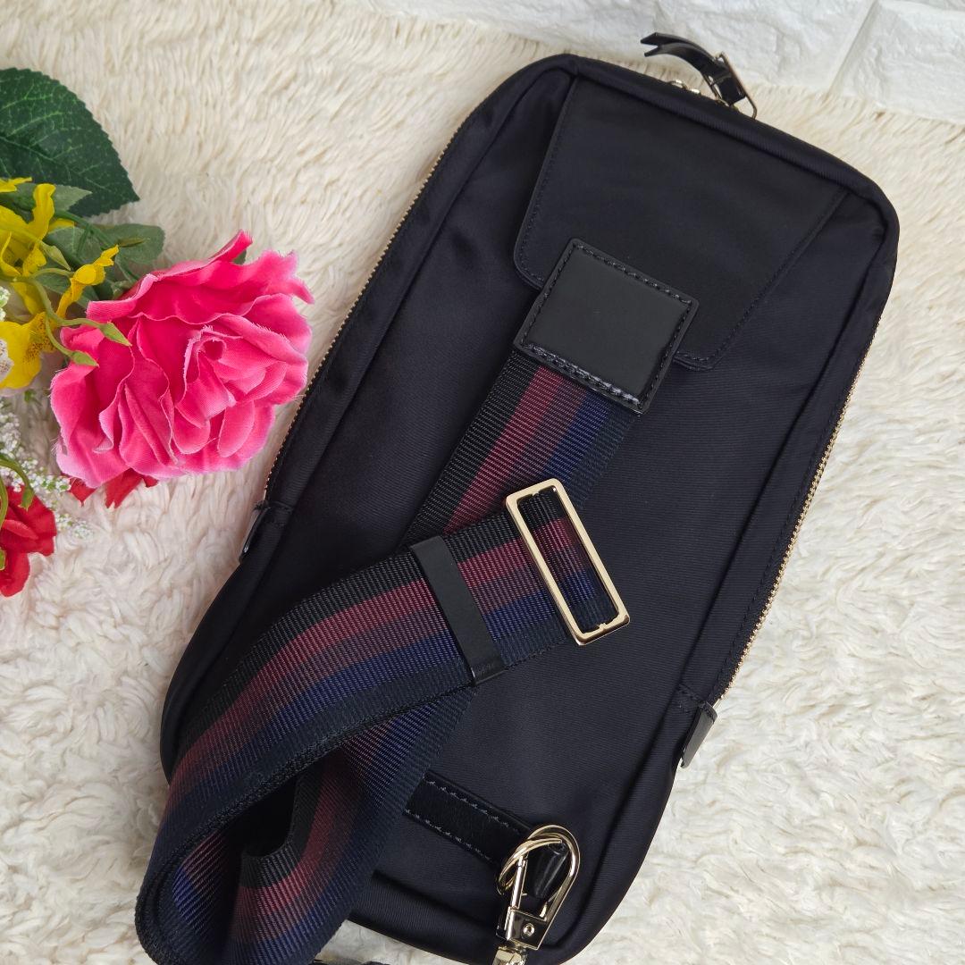 【未使用級]ポールスミス ナイロン　ボディーバッグ　ブラック