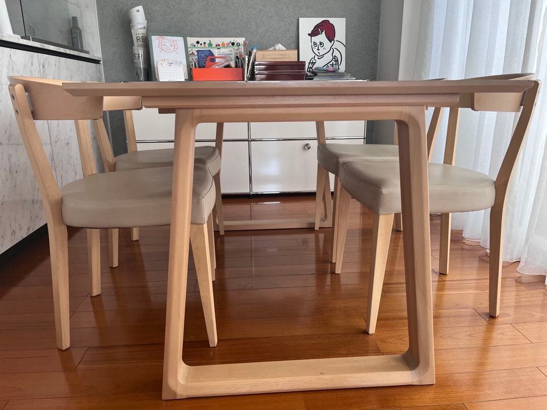 ④カリモク【チェア*1脚】(ダイニングテーブルとチェア4脚組のセット販売)