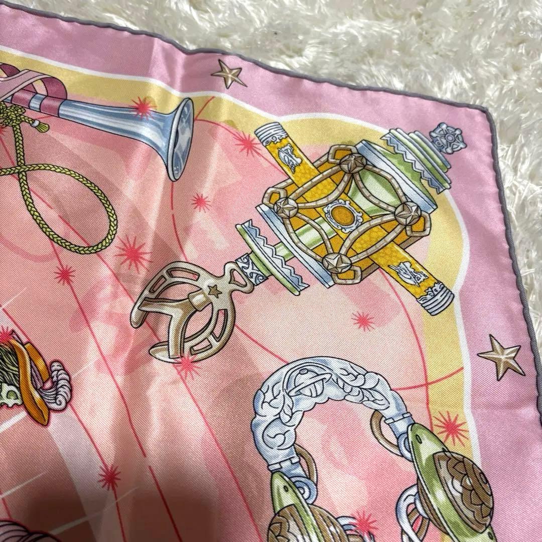 極美品✨HERMESエルメスCHORUS STELLARUM ピンク　カレ70