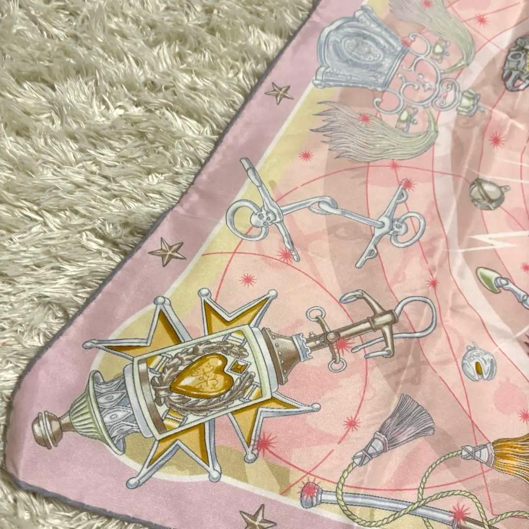 極美品✨HERMESエルメスCHORUS STELLARUM ピンク　カレ70