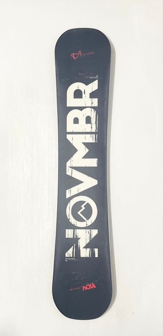 NOVEMBER D4 21-22 スノーボード　ノベンバー　150cm 美品