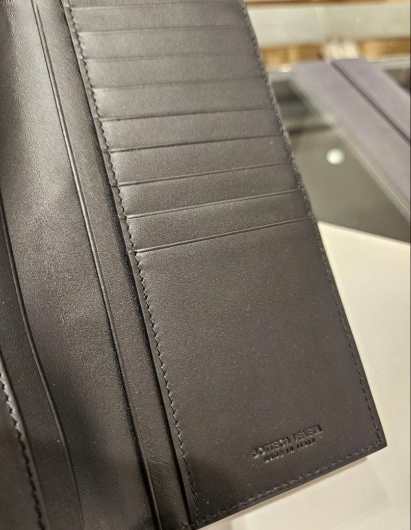 値下げ‼️BOTTEGA VENETAレザー イントレチャート 長財布　ボッデガ