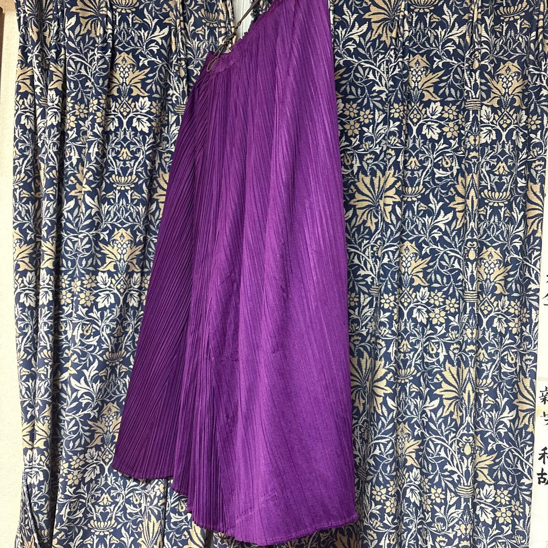 プリーツプリーズ紫色 プリーツロングスカート