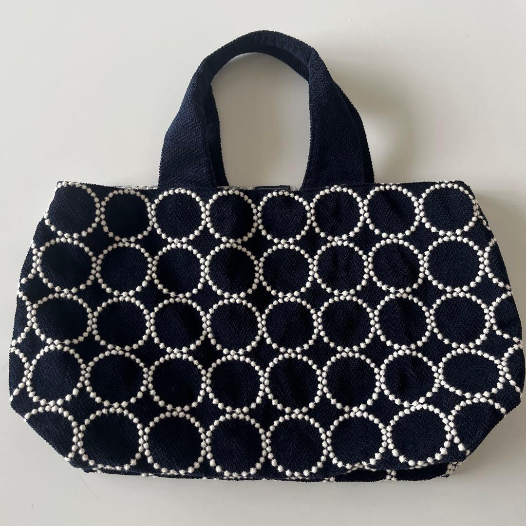 ミナペルホネン タンバリン　パニーニバッグ ネイビー