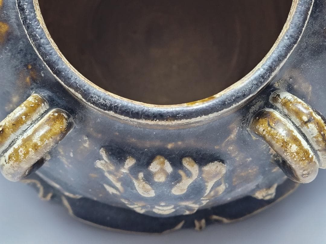 黒釉 陽刻 神獣装飾 四耳 蓋壺 宋元時代 高さ約22.1cm