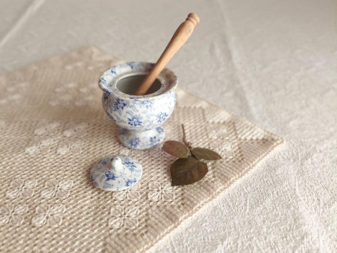 * antique mini ❀ 小さなお花柄 蓋付き ポット