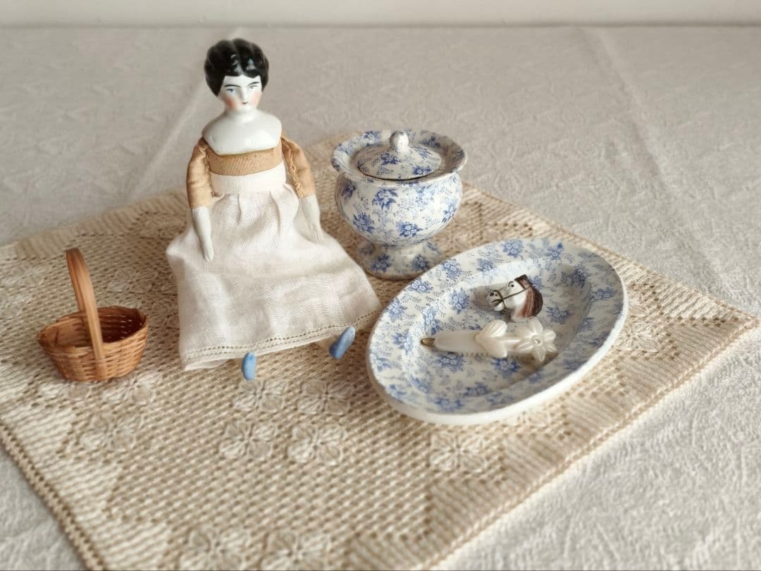 * antique mini ❀ 小さなお花柄 蓋付き ポット