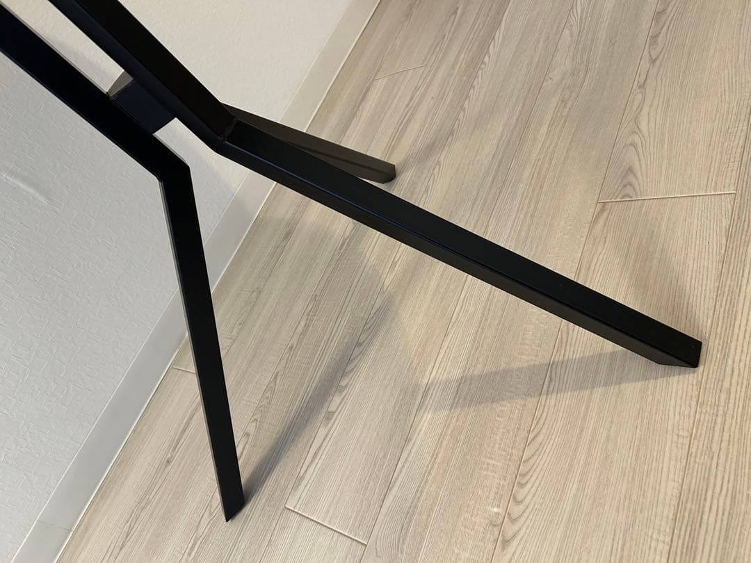 カナデモノ　リノリウム　カフェテーブル黒75㎝