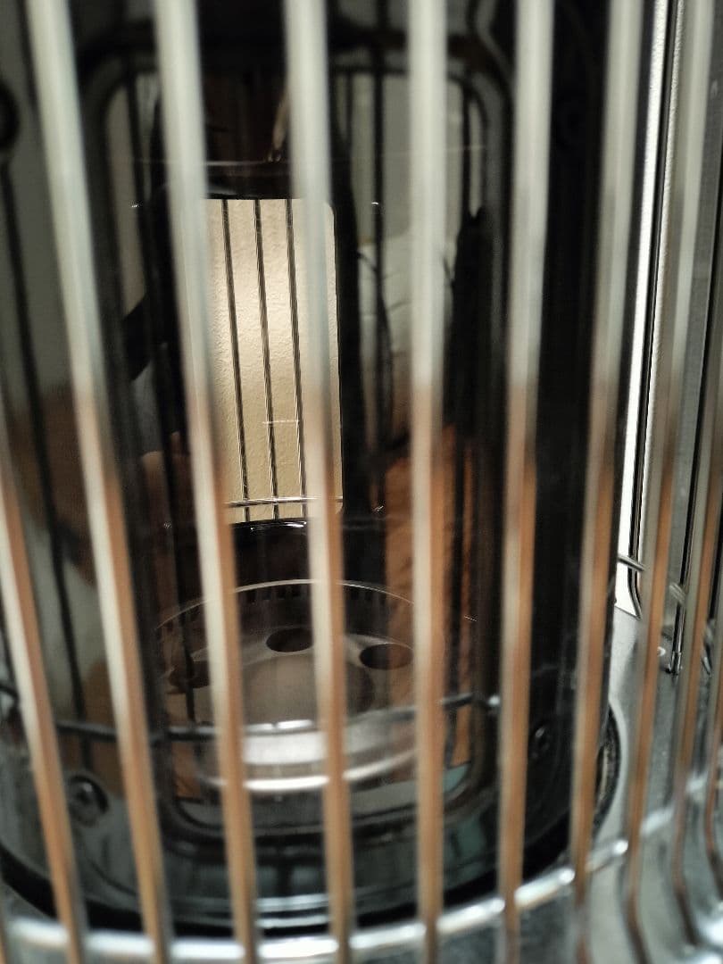 岩谷 カセットガスストーブ マル暖 CB-STV-MRD★試用運転のみ