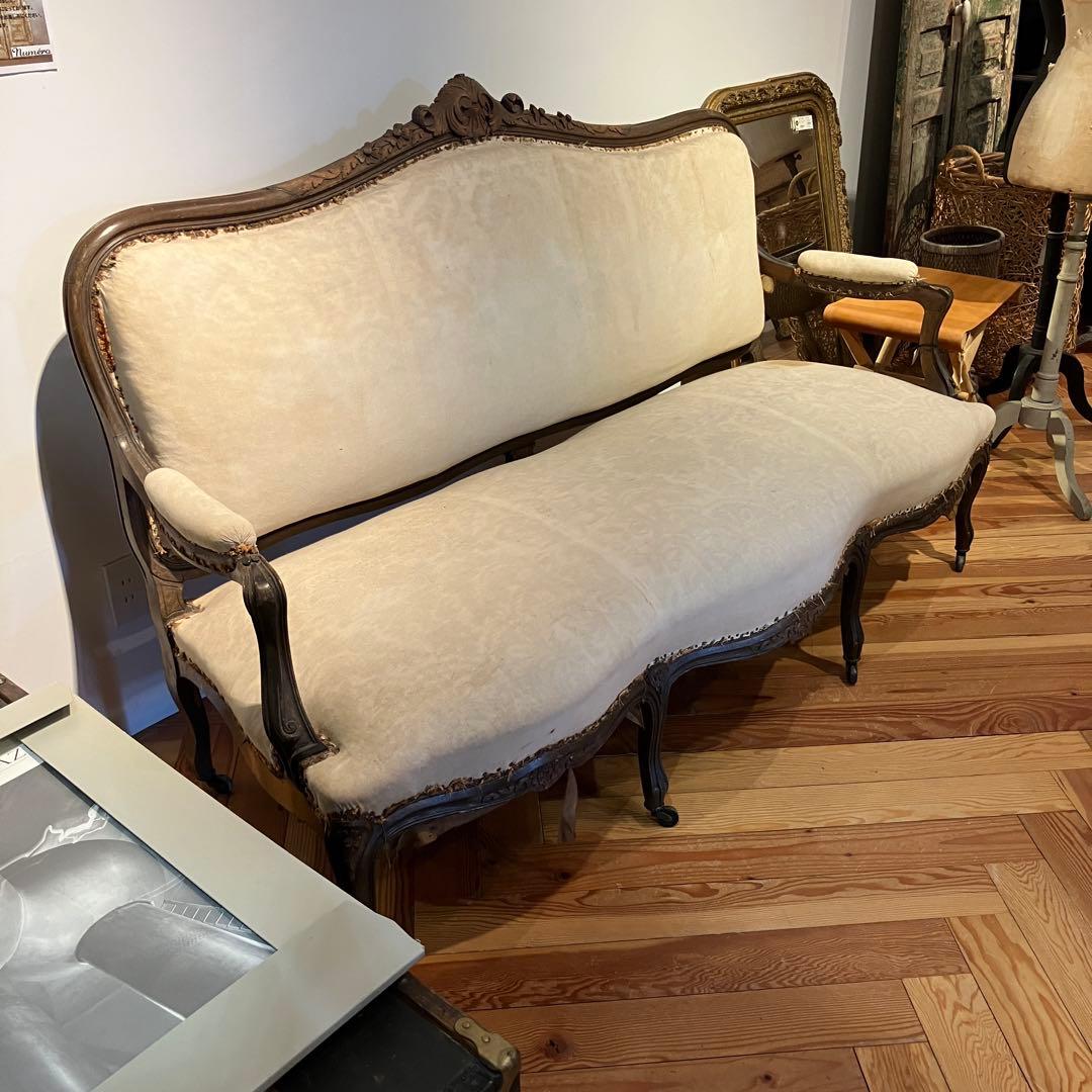 アンティークソファ　フランス　猫脚キャスター