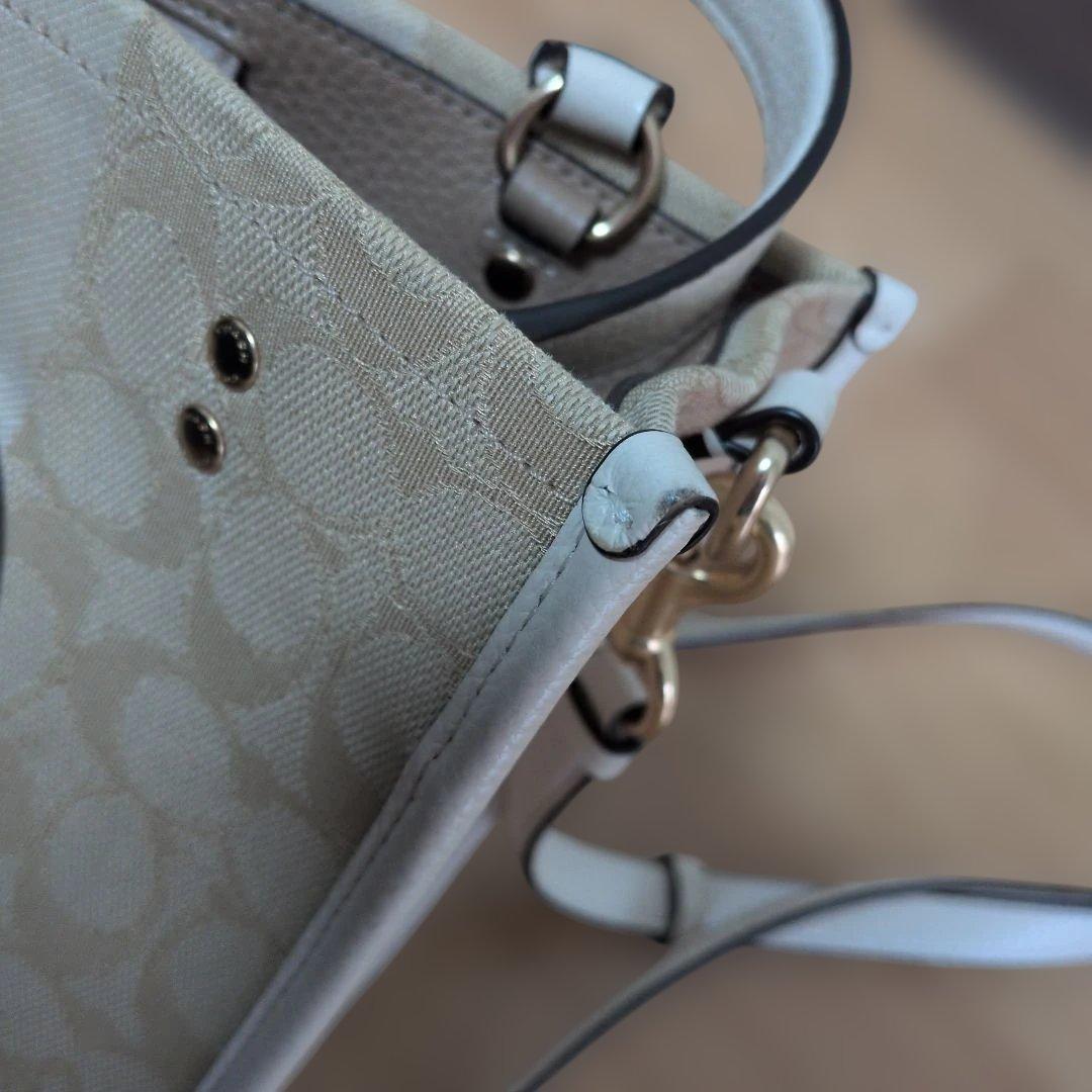 COACH ショルダーバッグ ベージュ/ホワイト