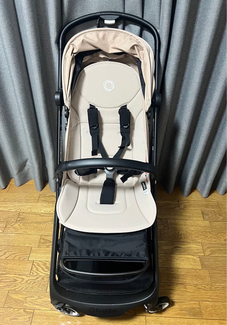 新品　バガブーbugabooバタフライ・バンパーバー付ベビーカー