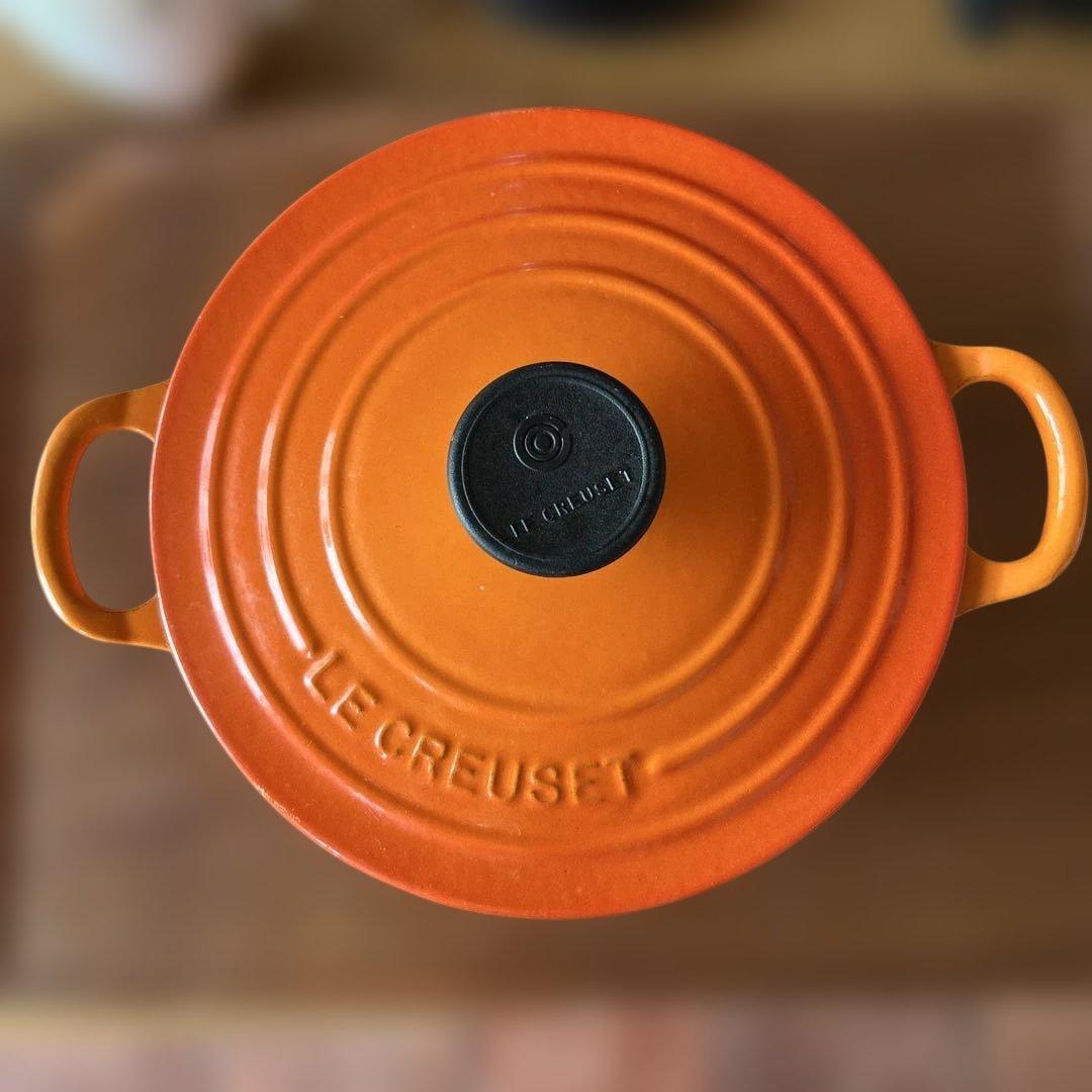 LE CREUSET ル・クルーゼ 両手鍋　18センチ 使いやすいサイズ！